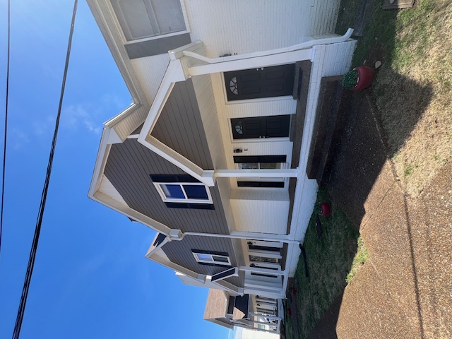 724 Due West Avenue North