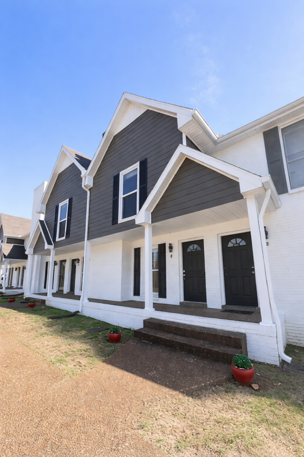 724 Due West Avenue North